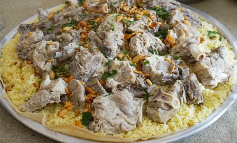 مواد غذائية لا ينصح بتناولها مع اللحم